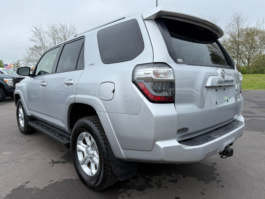 2015 Toyota 4Runner 4WD 4dr V6 SR5 (Natl) photo