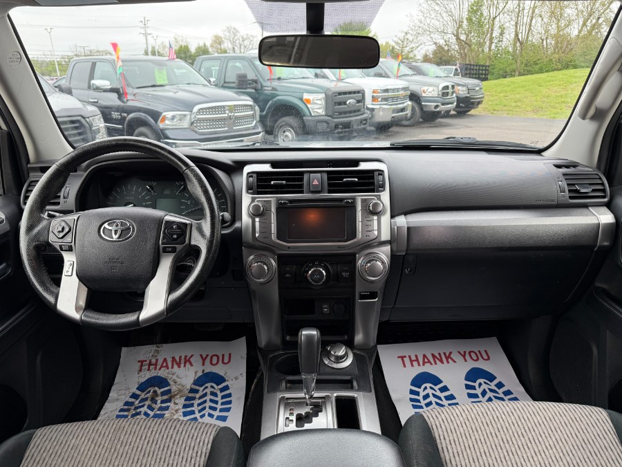 2015 Toyota 4Runner 4WD 4dr V6 SR5 (Natl) photo