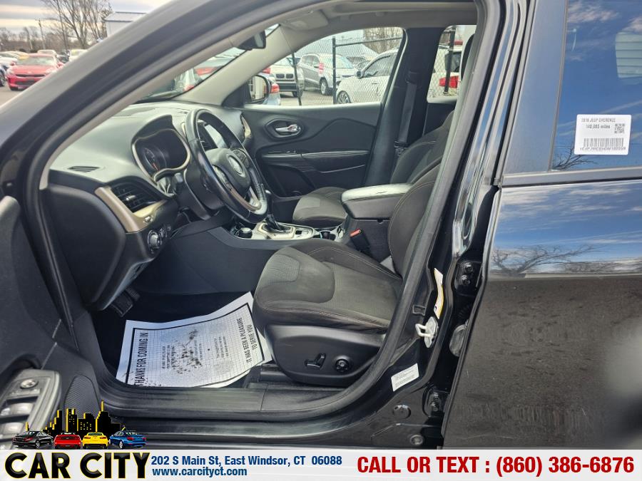 2016 Jeep Cherokee 4WD 4dr Latitude photo