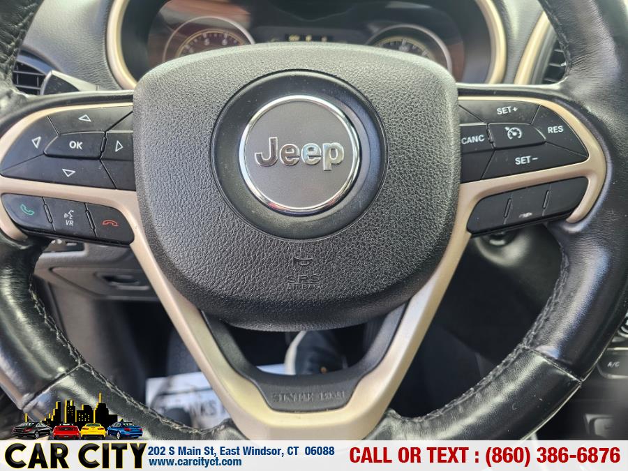2016 Jeep Cherokee 4WD 4dr Latitude photo