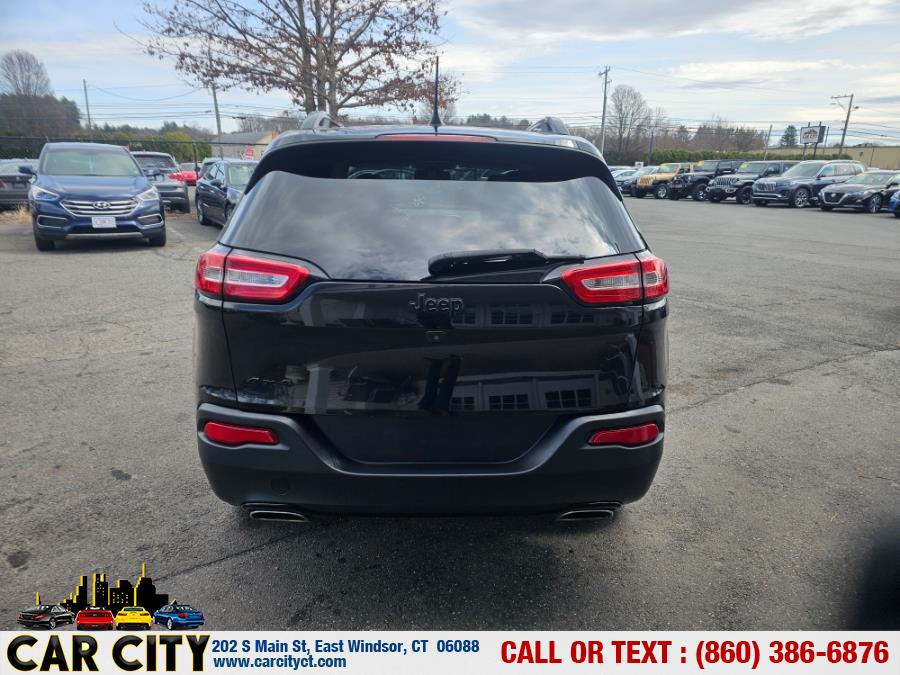 2016 Jeep Cherokee 4WD 4dr Latitude photo