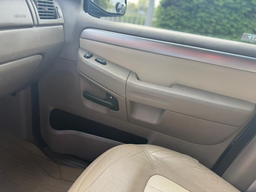 2003 Mercury Mountaineer  photo
