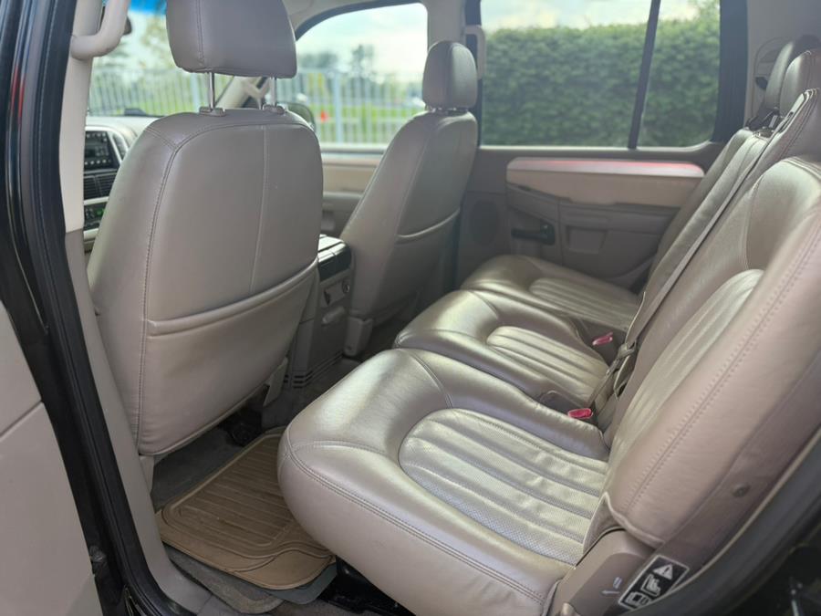 2003 Mercury Mountaineer  photo