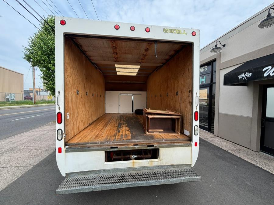 2013 Ford Econoline Commercial Cutaway E-350 Super Duty 158