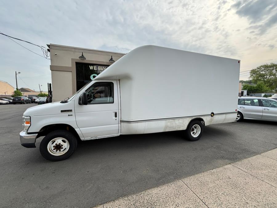 2013 Ford Econoline Commercial Cutaway E-350 Super Duty 158