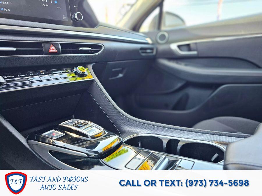 2020 Hyundai Sonata SE Sedan 4D photo