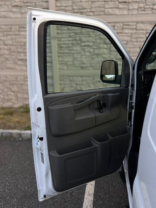 2018 Chevrolet Express Cargo Van RWD 2500 155