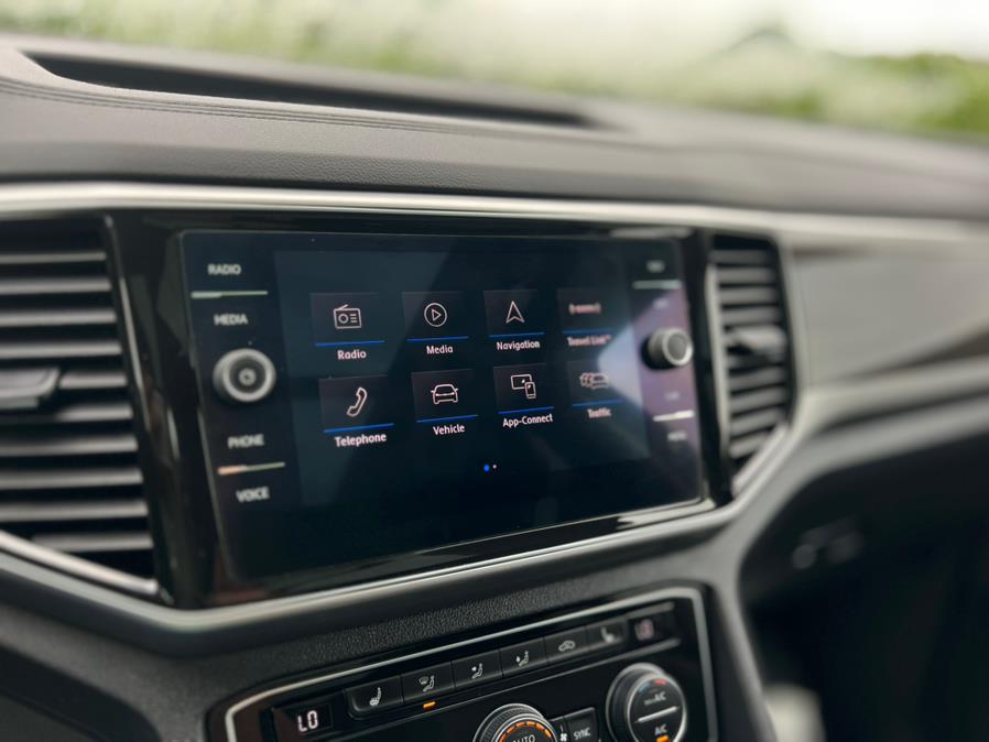 2019 Volkswagen Atlas 3.6L V6 SEL R-Line 4MOTION photo
