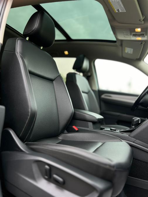 2019 Volkswagen Atlas 3.6L V6 SEL R-Line 4MOTION photo
