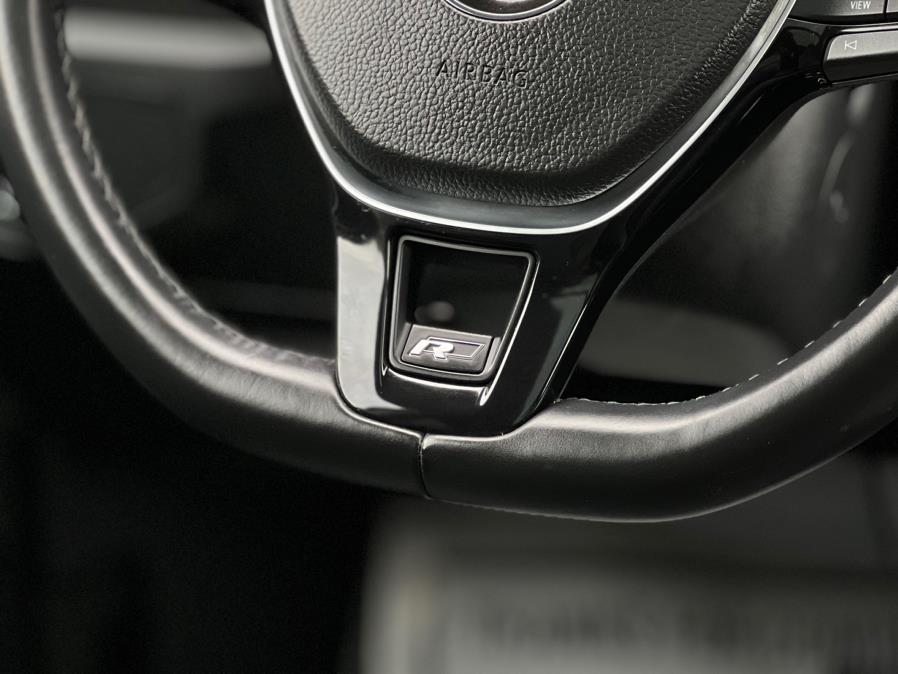 2019 Volkswagen Atlas 3.6L V6 SEL R-Line 4MOTION photo