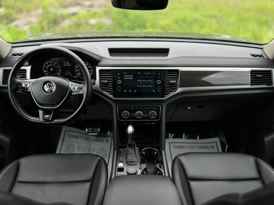 2019 Volkswagen Atlas 3.6L V6 SEL R-Line 4MOTION photo