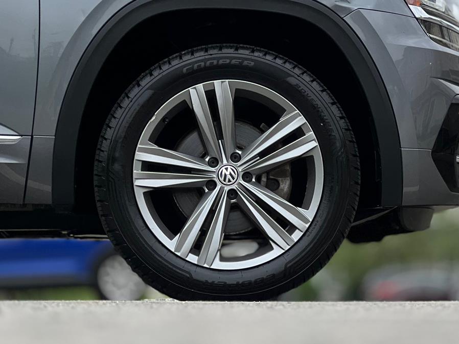 2019 Volkswagen Atlas 3.6L V6 SEL R-Line 4MOTION photo