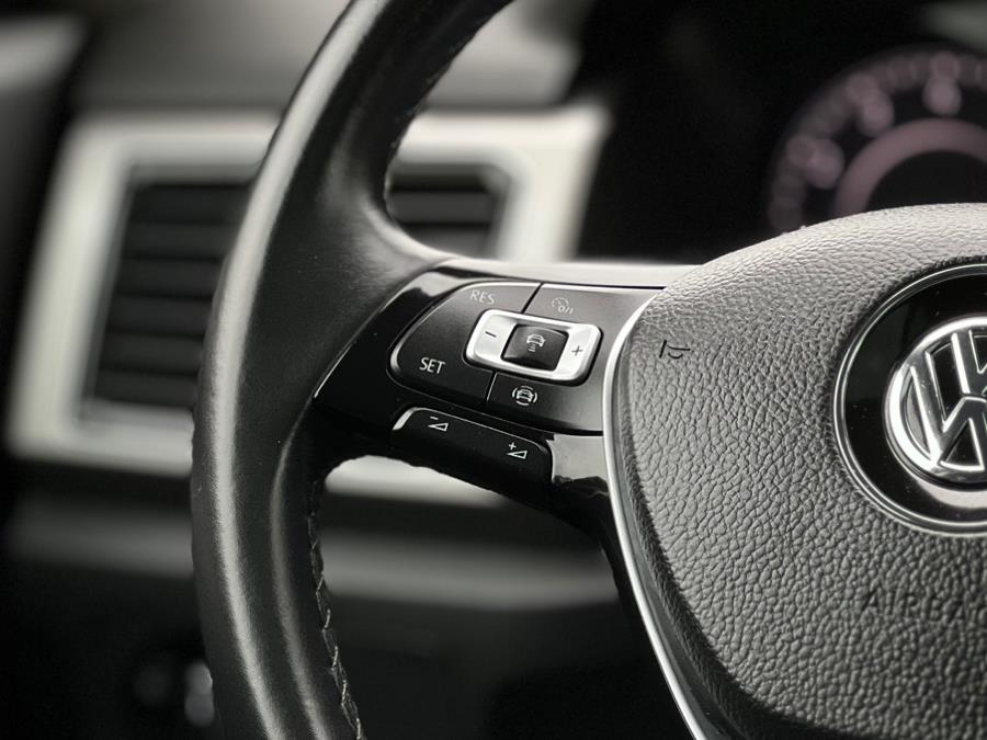 2019 Volkswagen Atlas 3.6L V6 SEL R-Line 4MOTION photo