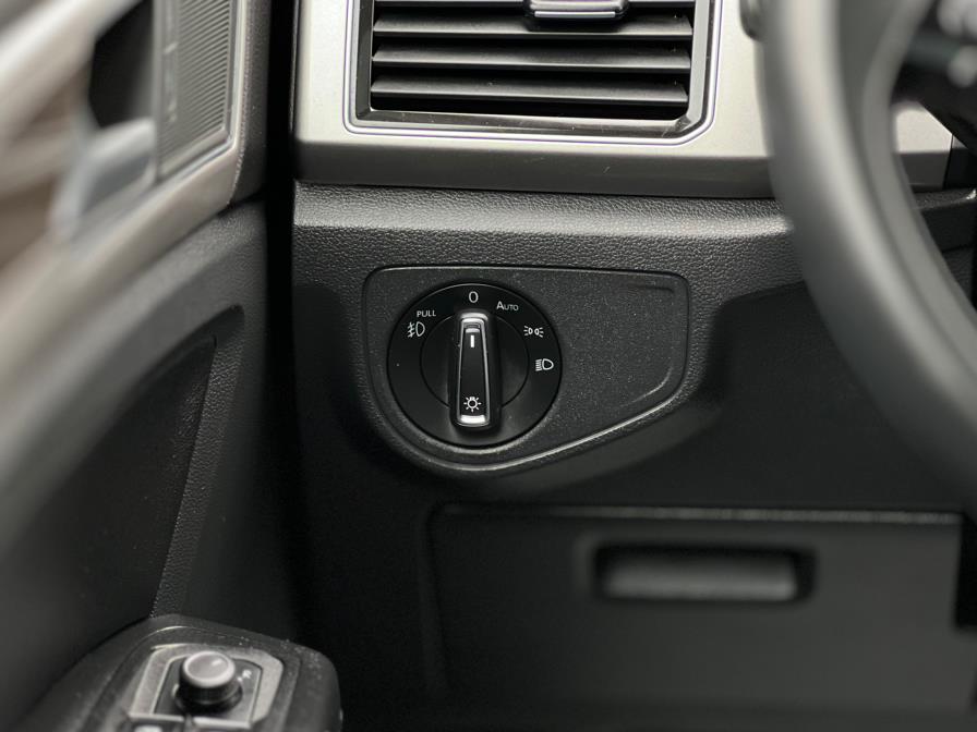 2019 Volkswagen Atlas 3.6L V6 SEL R-Line 4MOTION photo