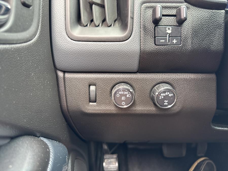2017 Chevrolet Colorado 4WD Crew Cab Z71 photo