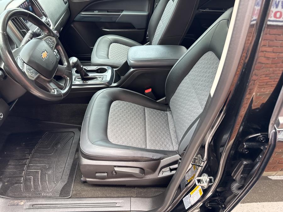 2017 Chevrolet Colorado 4WD Crew Cab Z71 photo