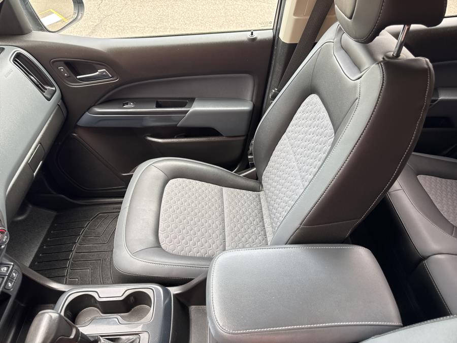 2017 Chevrolet Colorado 4WD Crew Cab Z71 photo
