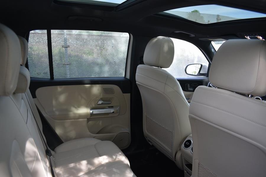 2020 Mercedes-Benz GLB GLB 250 photo