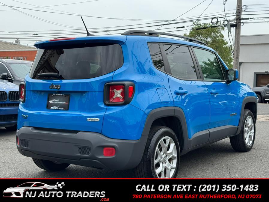 2015 Jeep Renegade 4WD 4dr Latitude photo