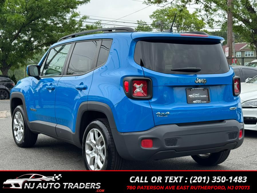 2015 Jeep Renegade 4WD 4dr Latitude photo