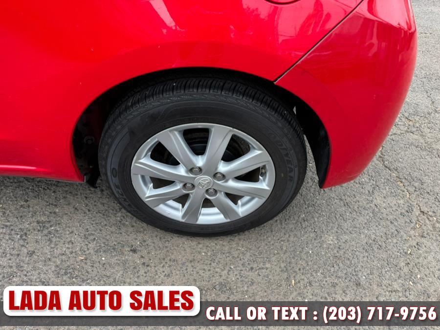 2015 Toyota Yaris 3dr Liftback Auto L (Natl) photo