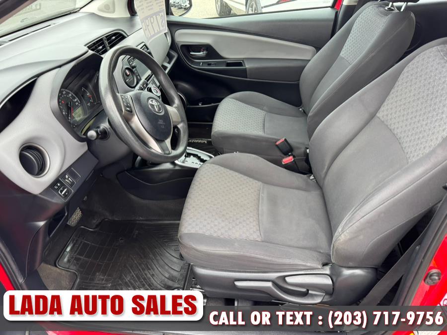 2015 Toyota Yaris 3dr Liftback Auto L (Natl) photo