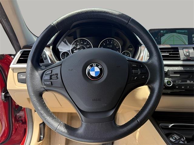 2016 BMW 3-Series 320i xDrive photo