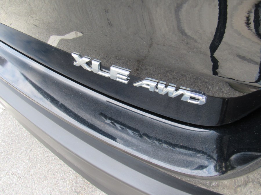 2016 Toyota Highlander XLE photo