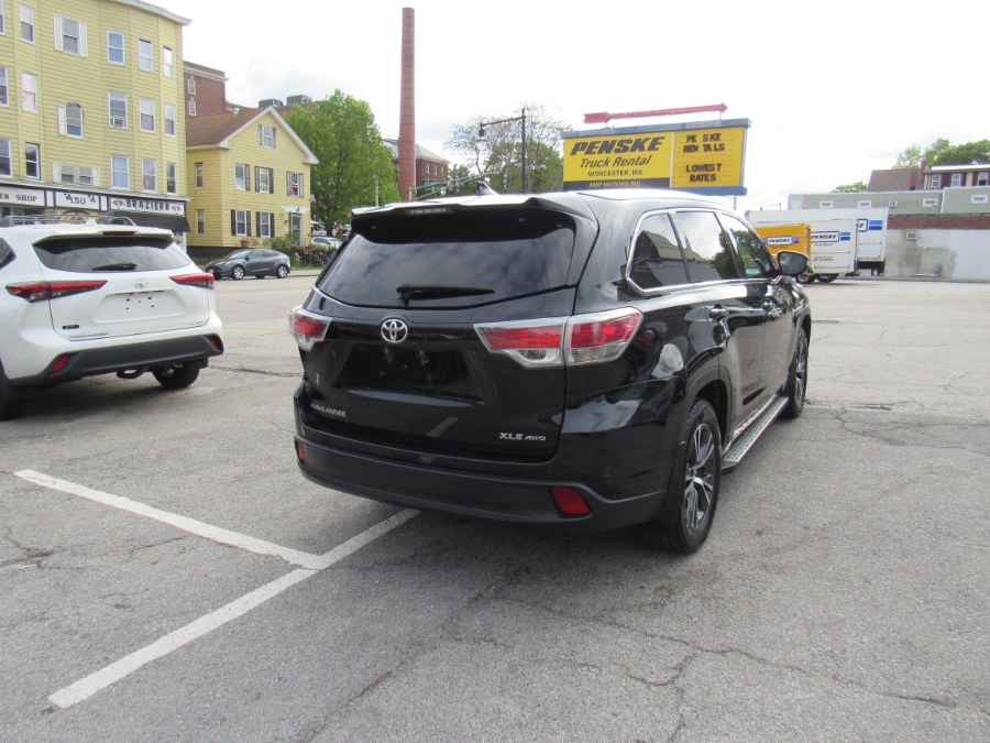 2016 Toyota Highlander XLE photo