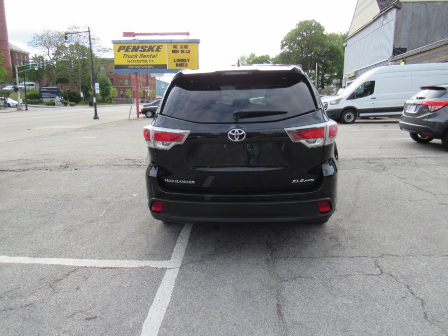 2016 Toyota Highlander XLE photo
