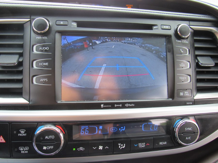 2016 Toyota Highlander XLE photo