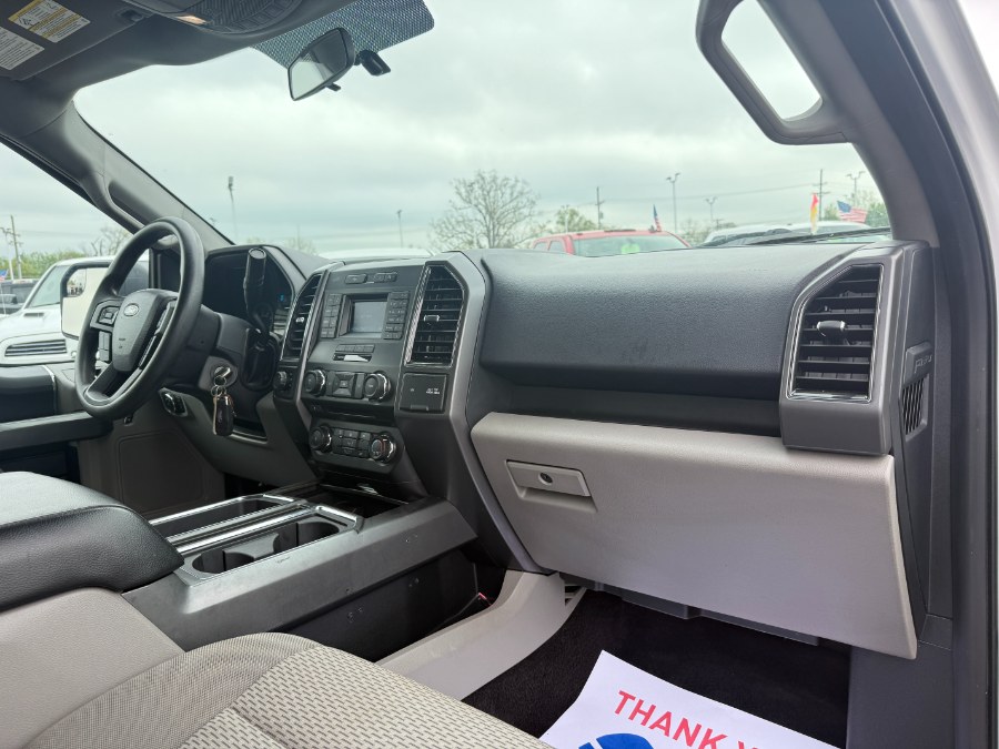 2017 Ford F-150 XLT 4WD SuperCab 6.5'' Box photo