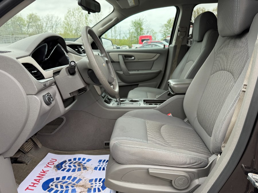 2017 Chevrolet Traverse AWD 4dr LS photo