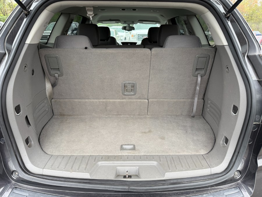 2017 Chevrolet Traverse AWD 4dr LS photo
