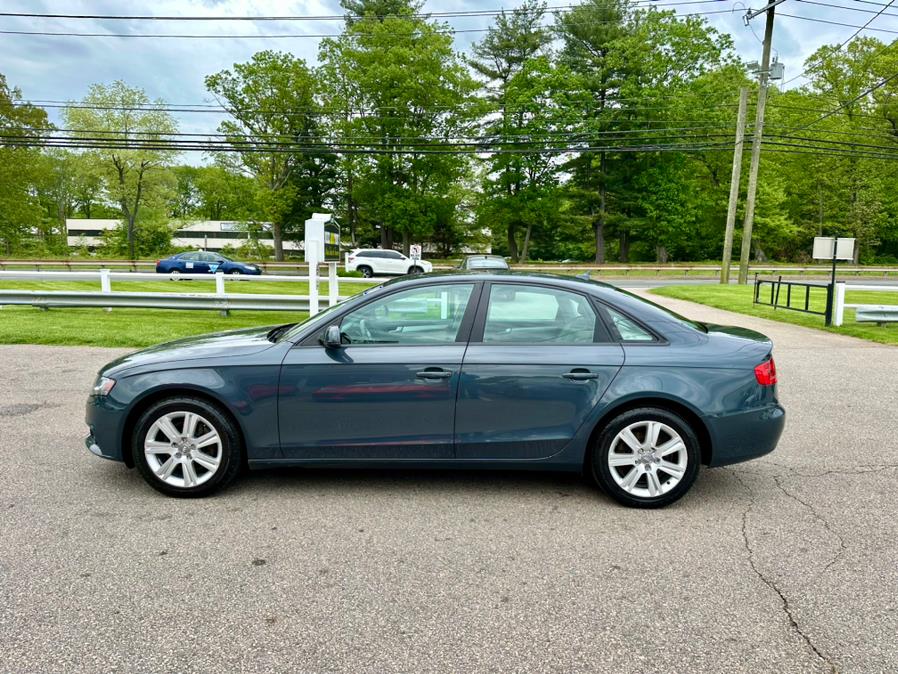 2010 Audi A4 2.0T quattro Premium photo