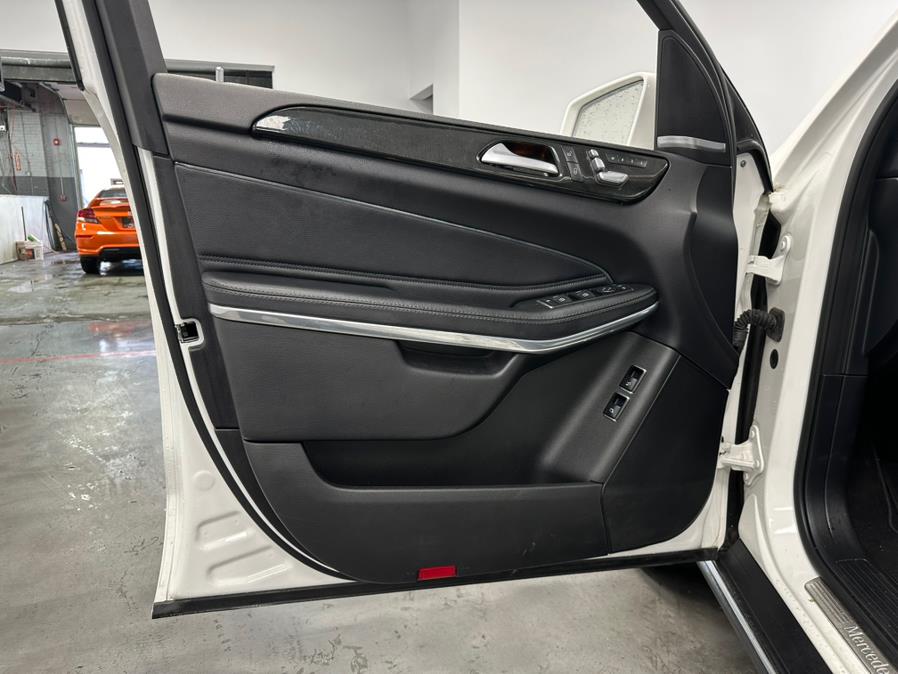 2017 Mercedes-Benz GLS GLS 550 4MATIC SUV photo