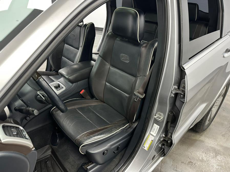 2014 Jeep Grand Cherokee Overland photo
