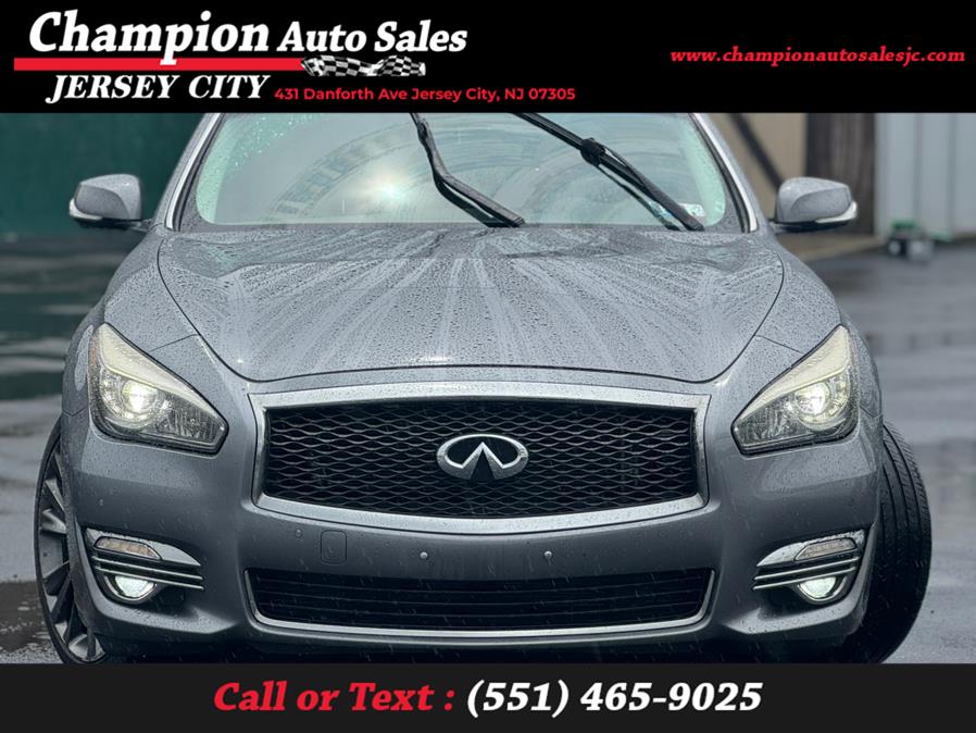 2017 Infiniti Q70 3.7 AWD photo