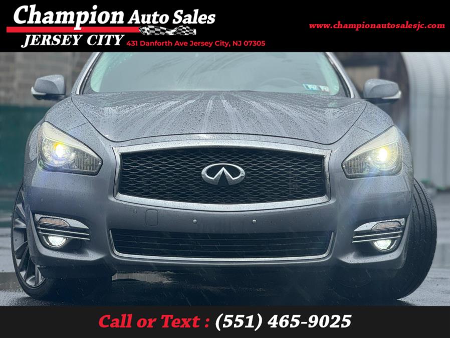 2017 Infiniti Q70 3.7 AWD photo