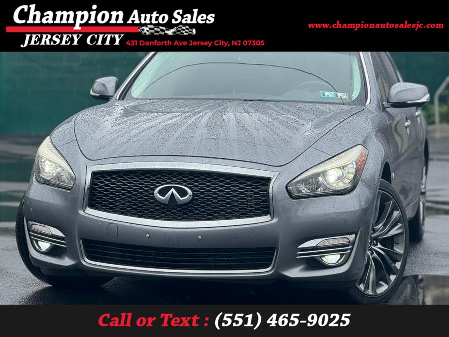 2017 Infiniti Q70 3.7 AWD photo
