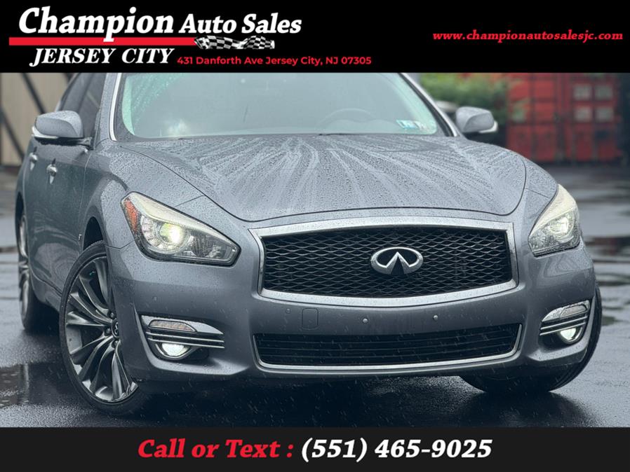 2017 Infiniti Q70 3.7 AWD photo