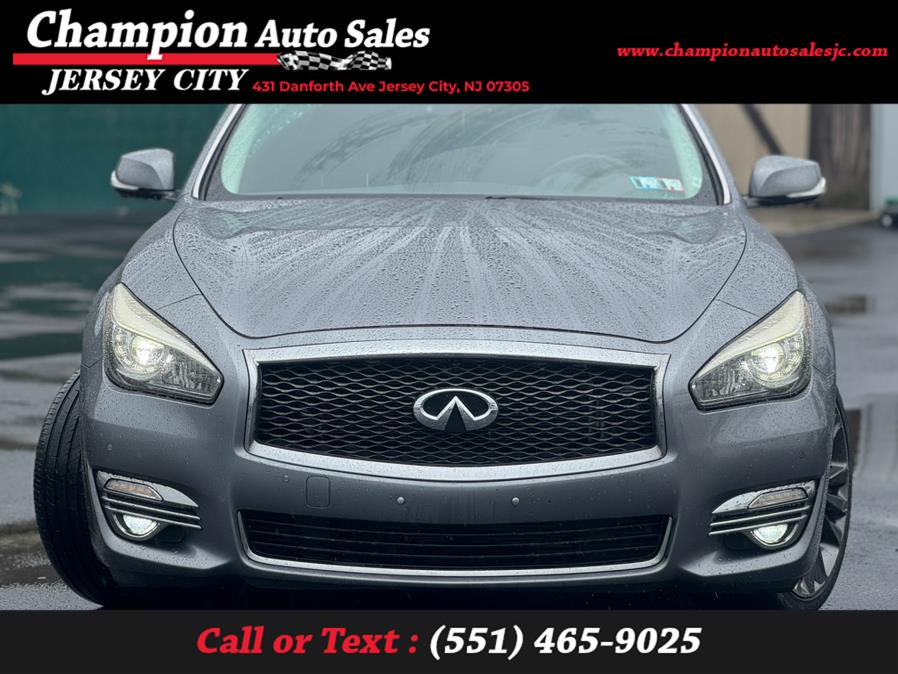 2017 Infiniti Q70 3.7 AWD photo