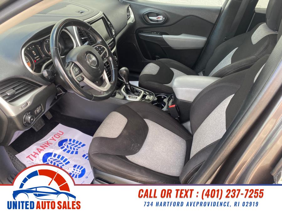 2014 Jeep Cherokee Latitude photo