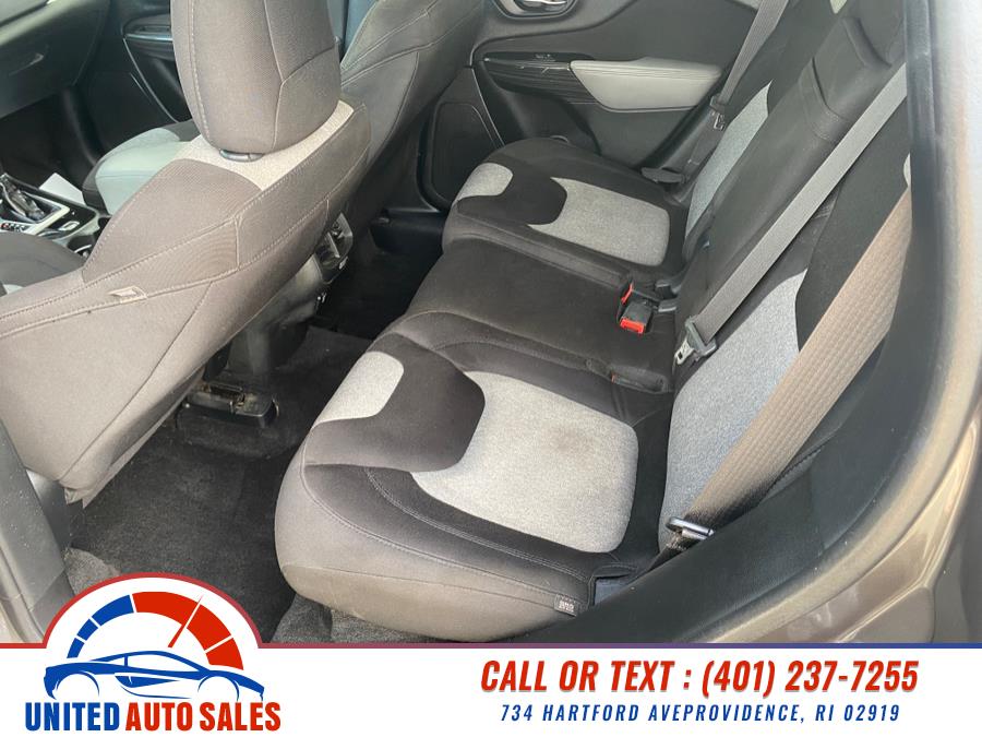 2014 Jeep Cherokee Latitude photo