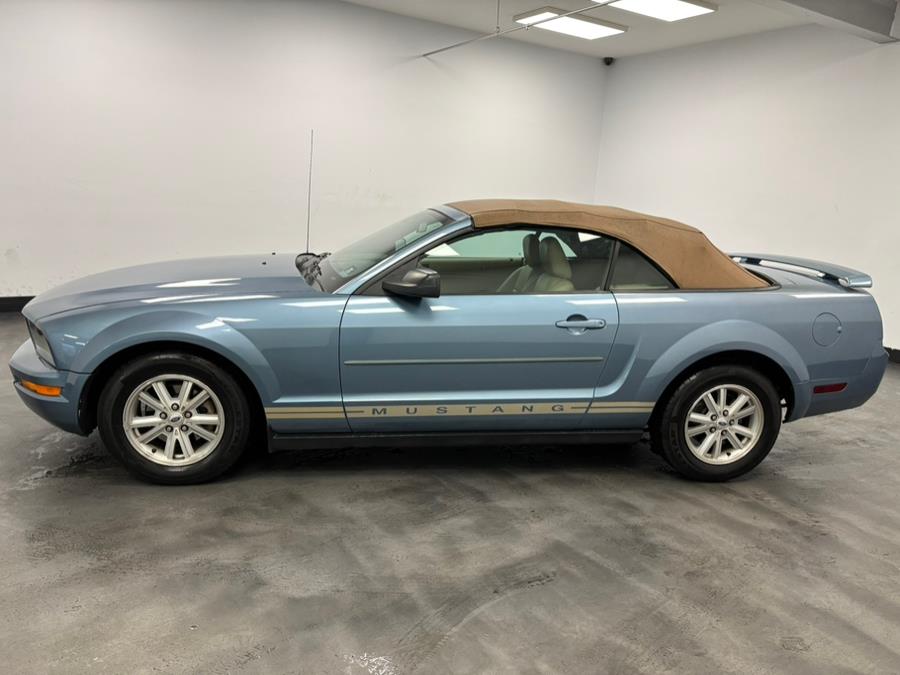 2006 Ford Mustang V6 Standard photo