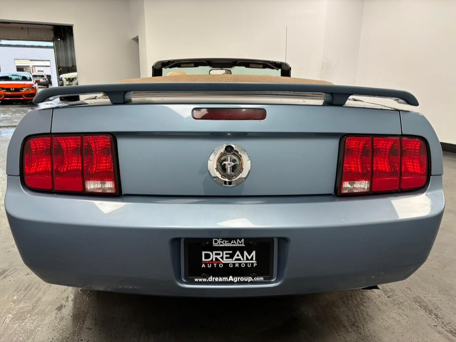 2006 Ford Mustang V6 Standard photo