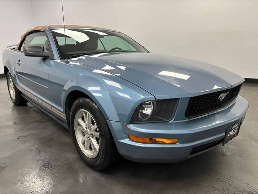 2006 Ford Mustang V6 Standard photo