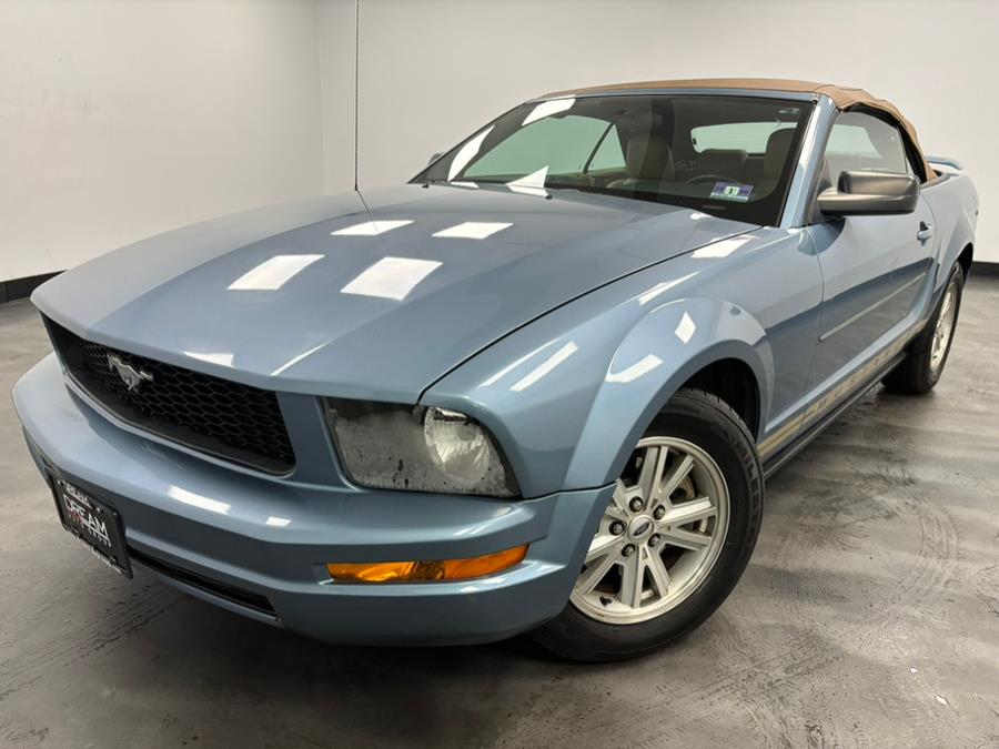 2006 Ford Mustang V6 Standard photo
