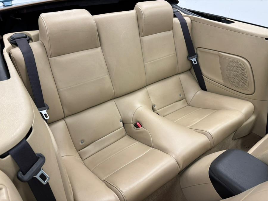 2006 Ford Mustang V6 Standard photo
