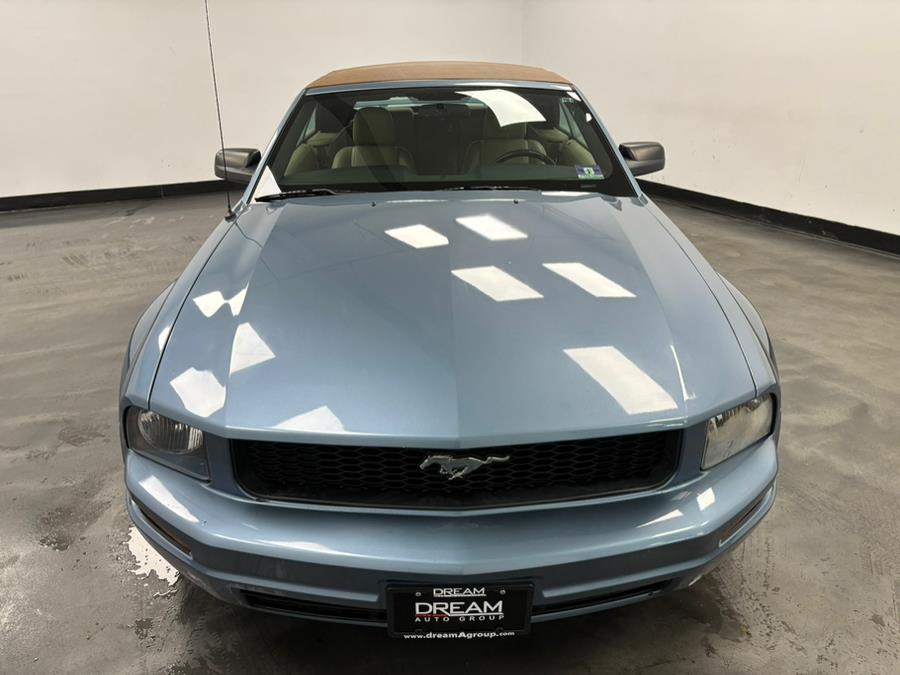 2006 Ford Mustang V6 Standard photo